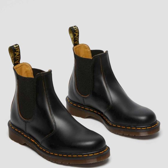 Dr. Martens Chelsea Boots Size 8 - Picture 8 of 15